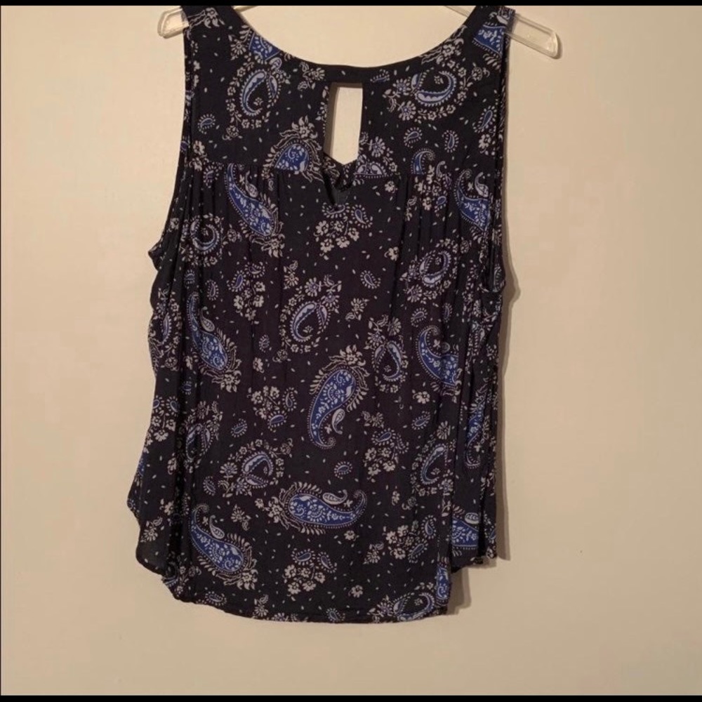 Cute Old Navy top.